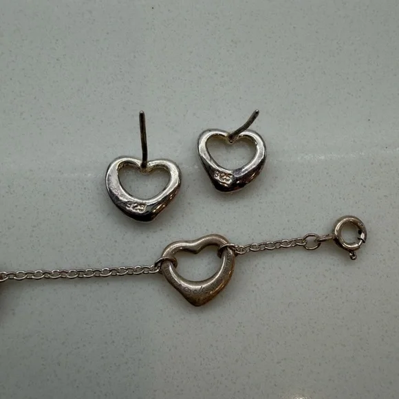 Tiffany & Co. Elsa Peretti Open Heart Bracelet and Earring Set - Picture 5 of 7